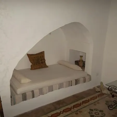 Holiday home Sunshine House *